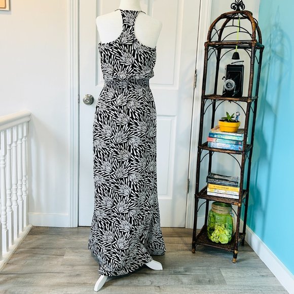 Banana Republic Sleeveless Floral Maxi Dress (size 2) - Picture 6 of 14